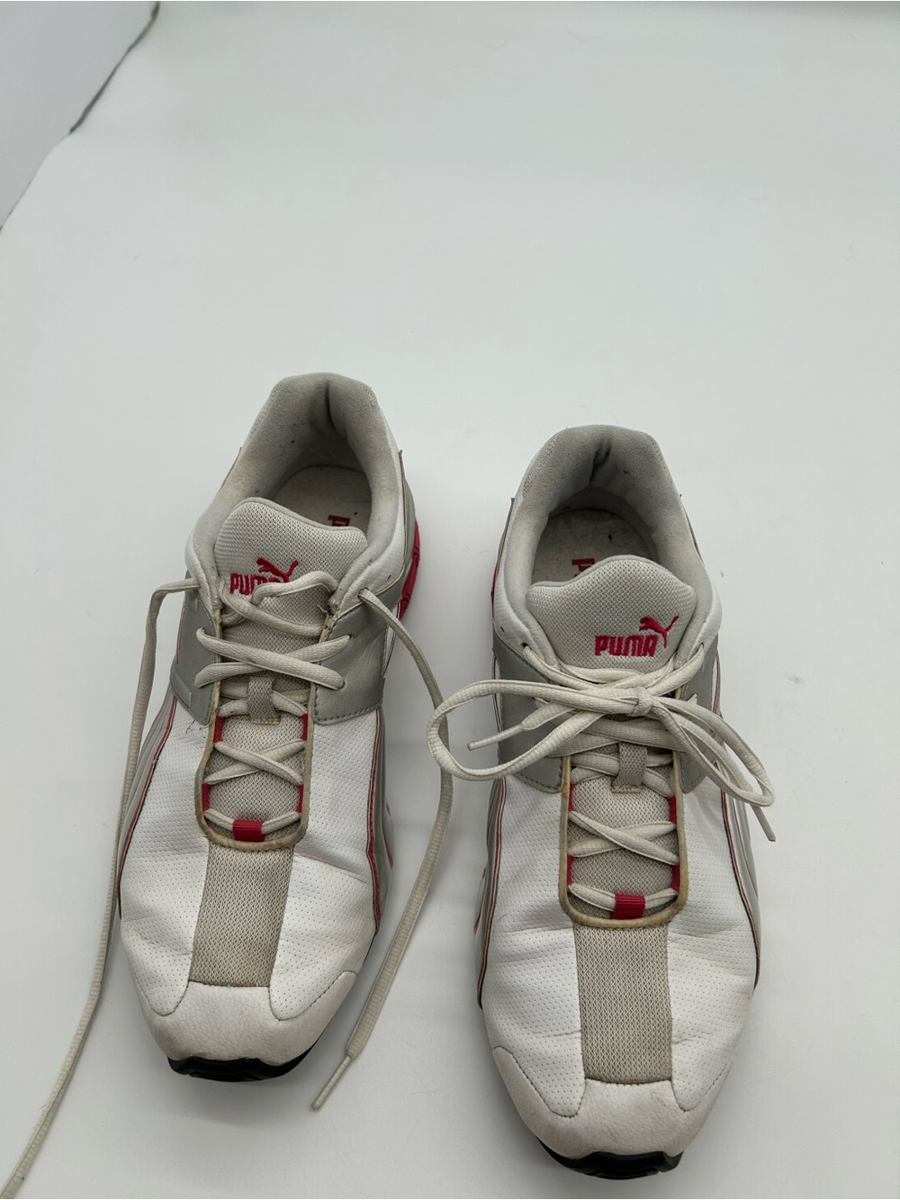 Vintage Puma Women’s Speed Cat White & Pink Athletic Sneakers size 10